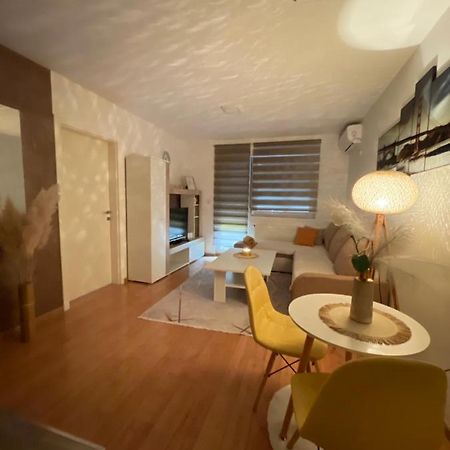 Apartman Royal 1 Doboj Exterior foto